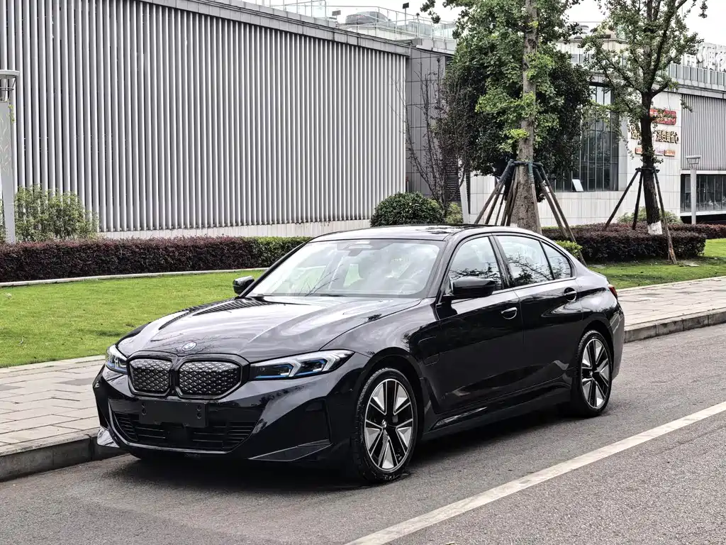 BMW i3 2024