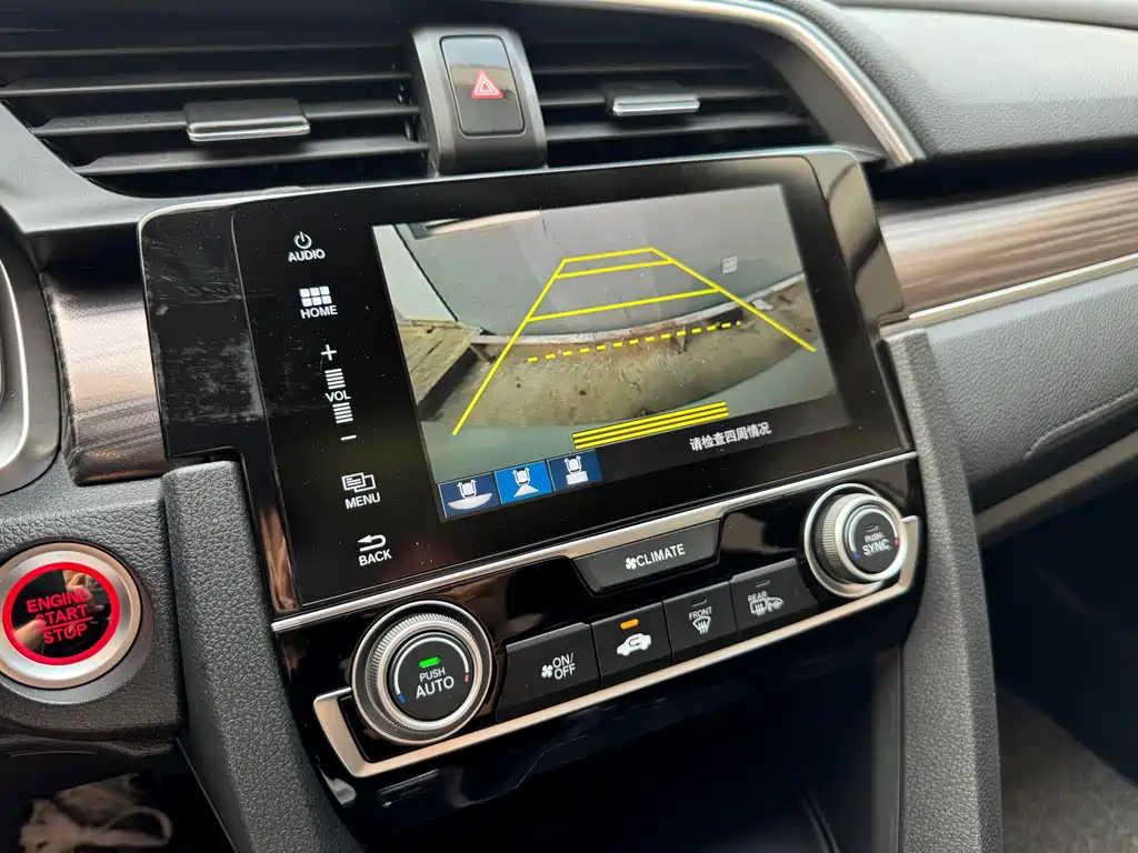 Honda Civic 2020 — фото 18