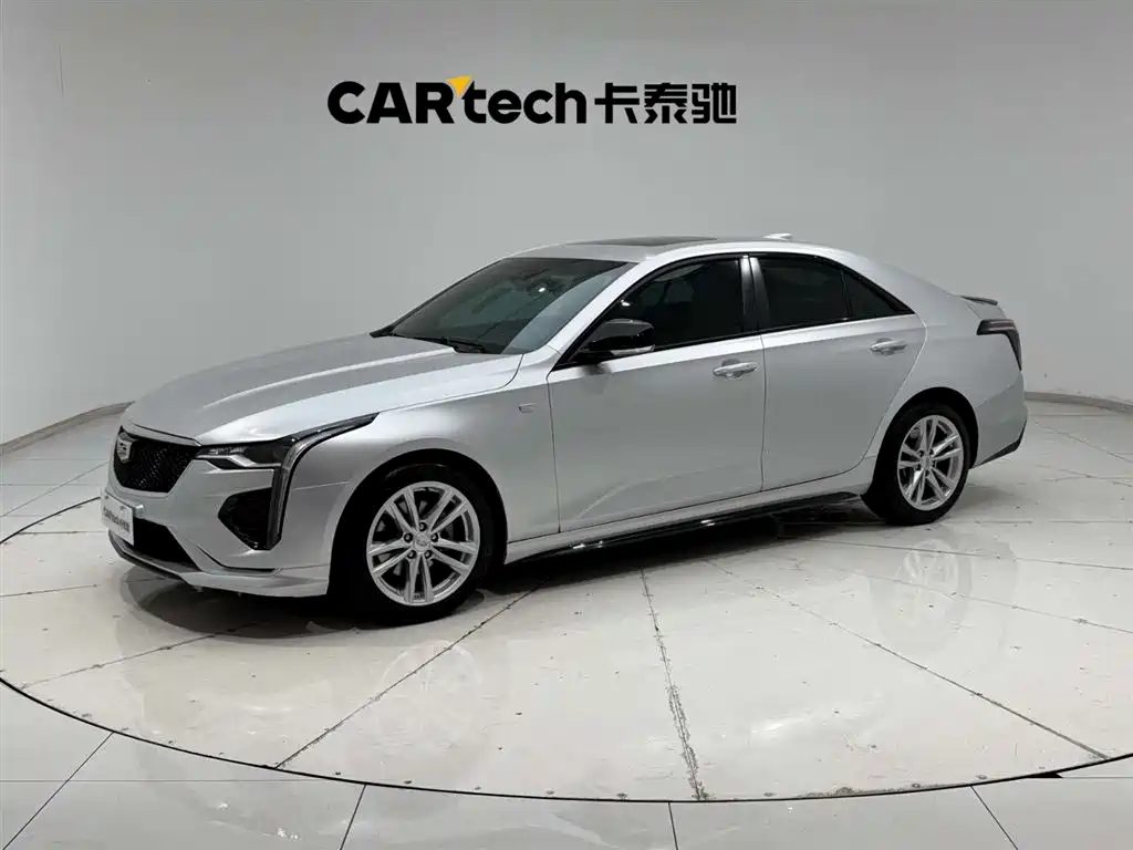 Cadillac CT4 2020 — фото 1