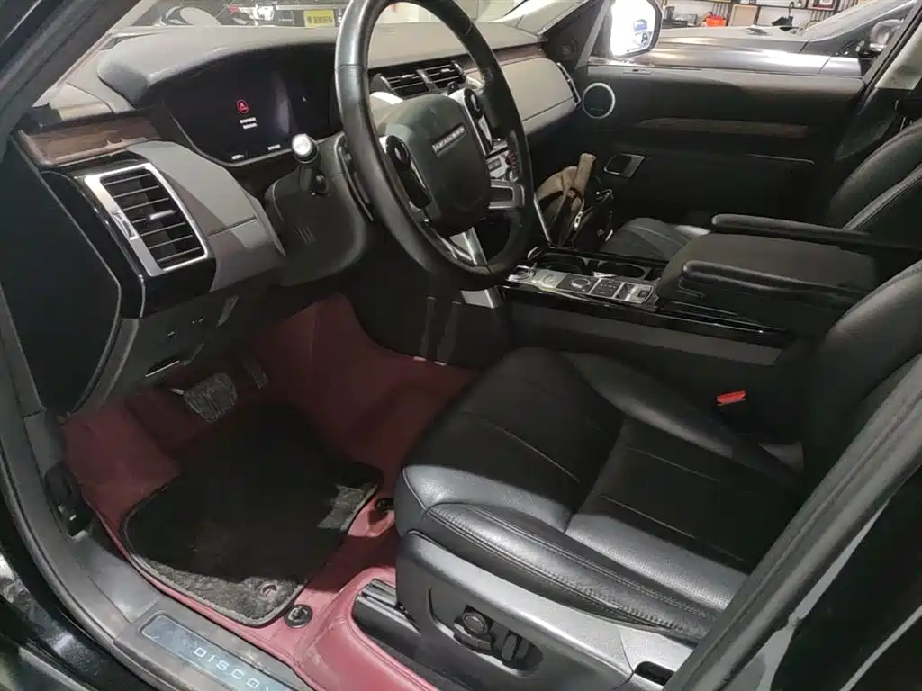 Land Rover Discovery 2019 — фото 15