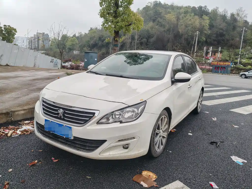 Peugeot 408 2015