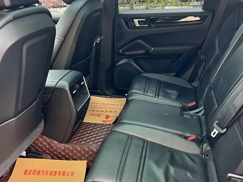 Porsche Cayenne 2020 — фото 10