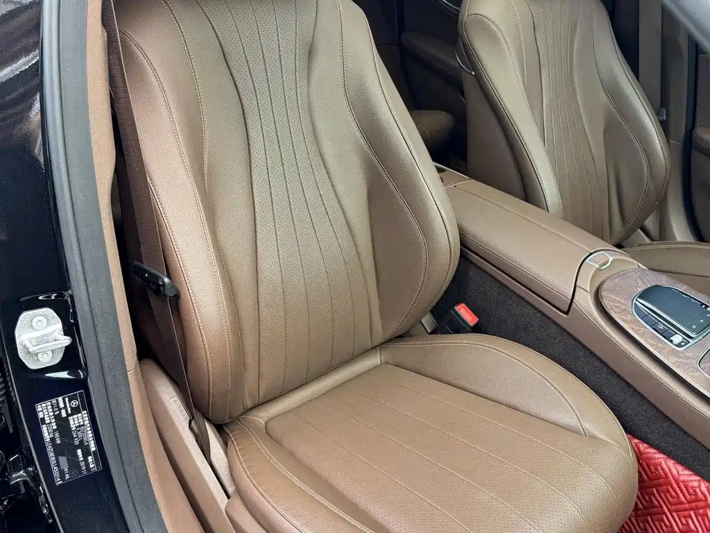 Mercedes-Benz E-Class 2020 — фото 14