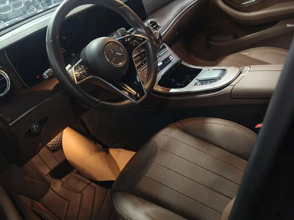 Mercedes-Benz E-Class 2023