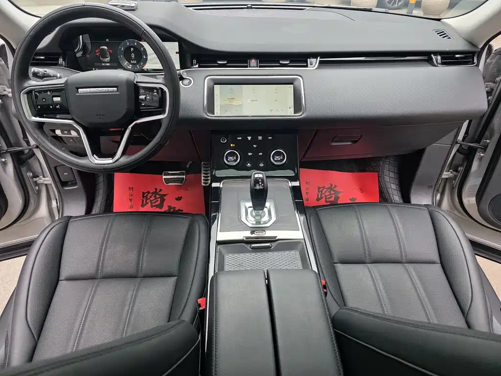 Land Rover Evoque 2023 — фото 7