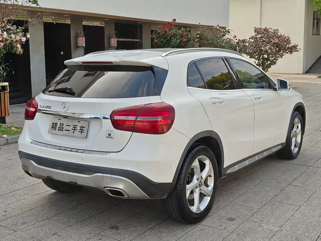 Mercedes-Benz GLA 2018 — фото 9