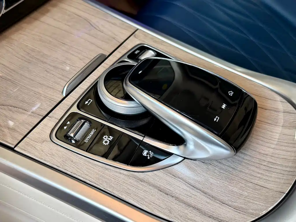 Mercedes-Benz G-Class 2019 — фото 15