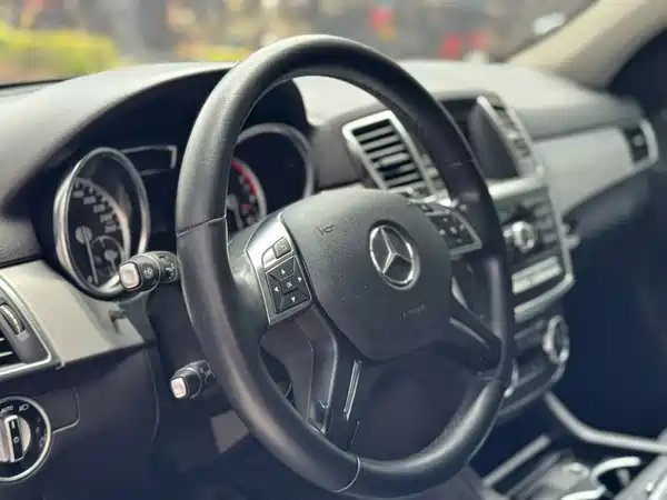 Mercedes-Benz M-Class 2016