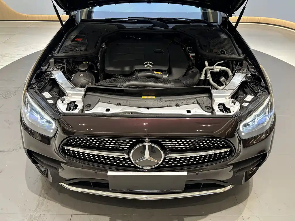 Mercedes-Benz E-Class 2023 — фото 14