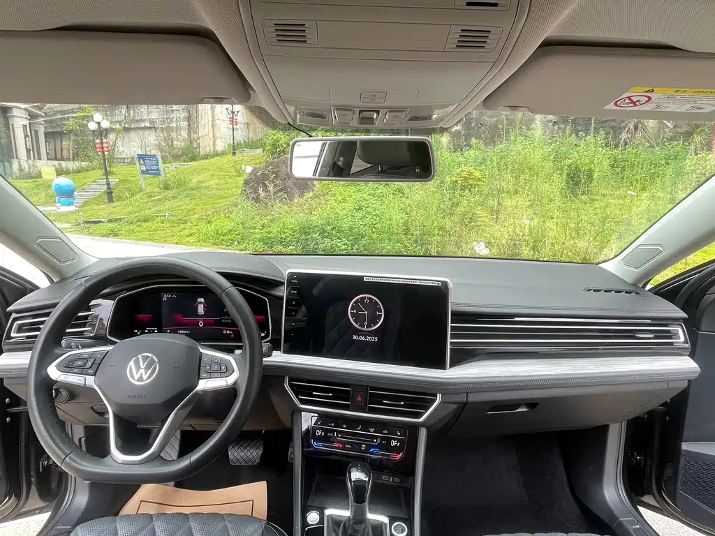 Volkswagen Sagitar 2023