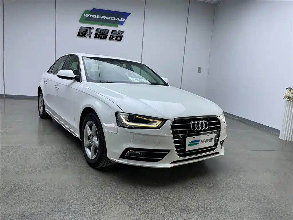 Audi A4L 2015 — фото 3