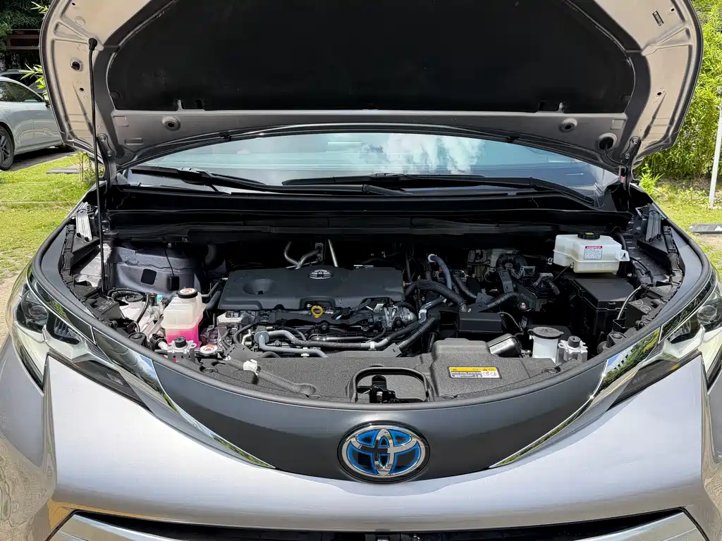 Toyota Sienna 2023
