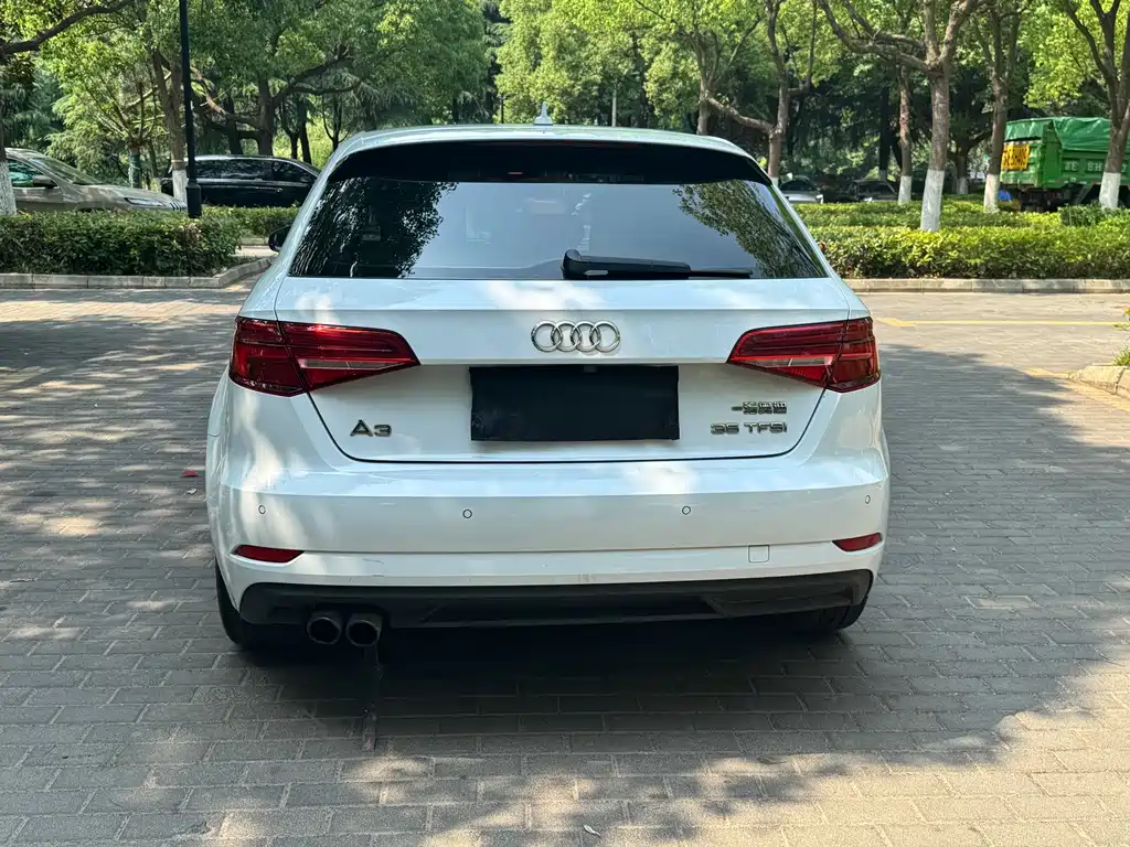 Audi A3 2018 — фото 17