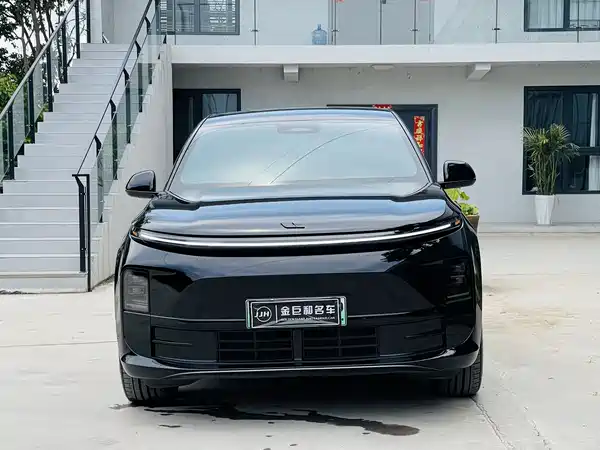 Li Auto L6 2024