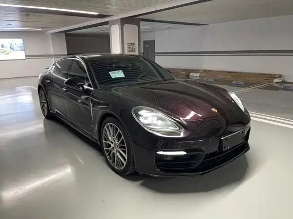 Porsche Panamera 2022