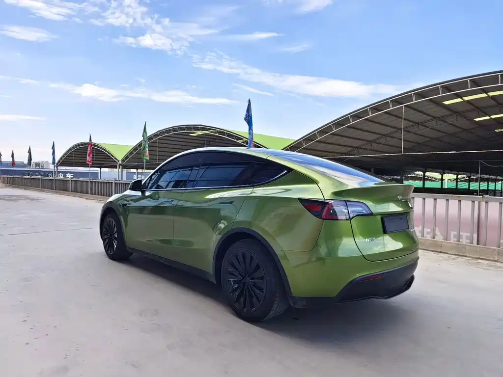 Tesla Model Y 2023 — фото 4