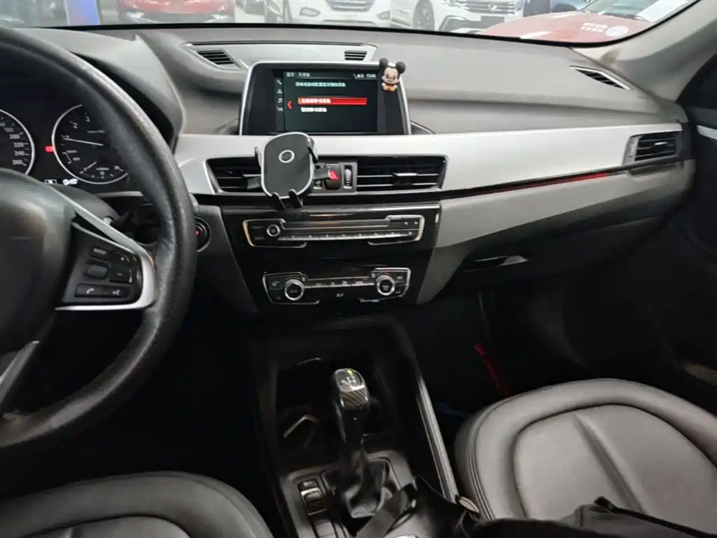 BMW X1 2017 — фото 13