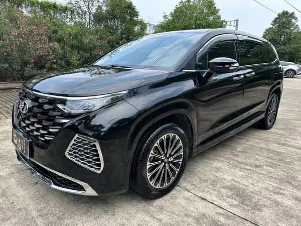 Hyundai Custin 2024