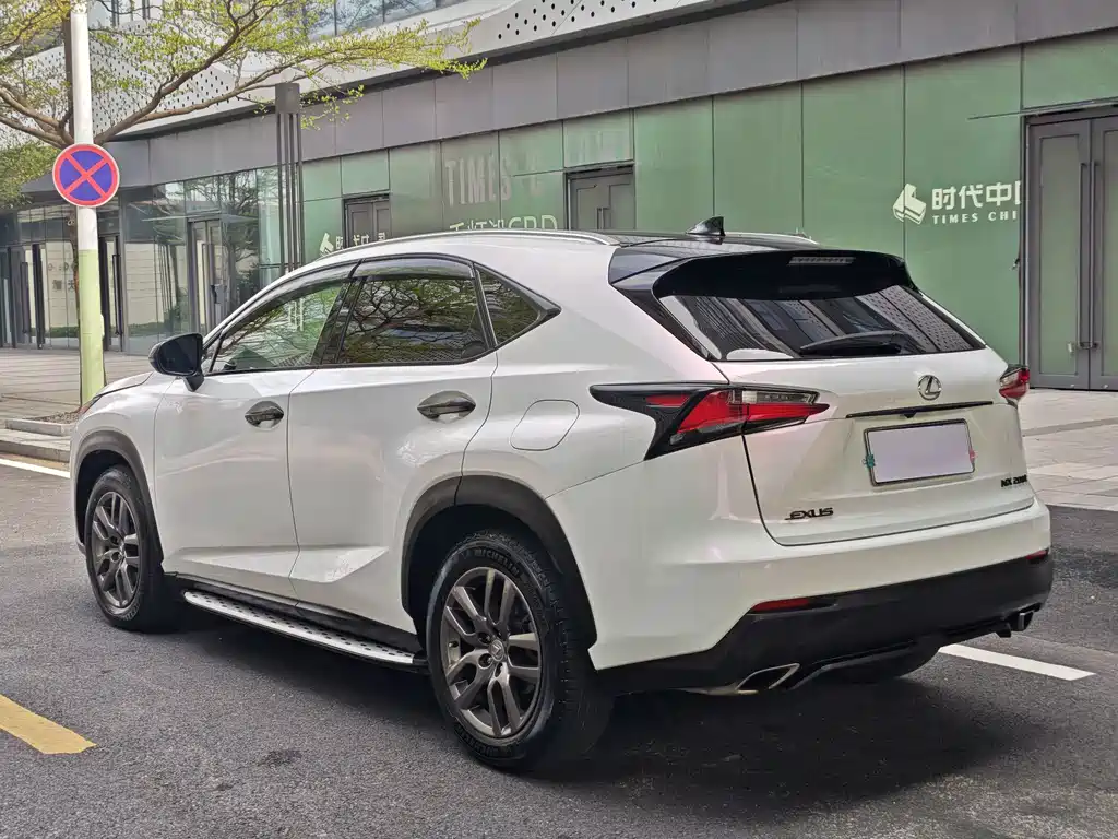 Lexus NX 2017 — фото 23