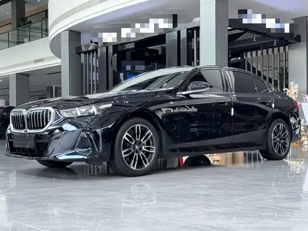 BMW 5 Series 2025