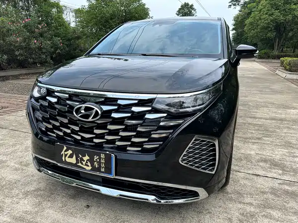 Hyundai Custin 2024