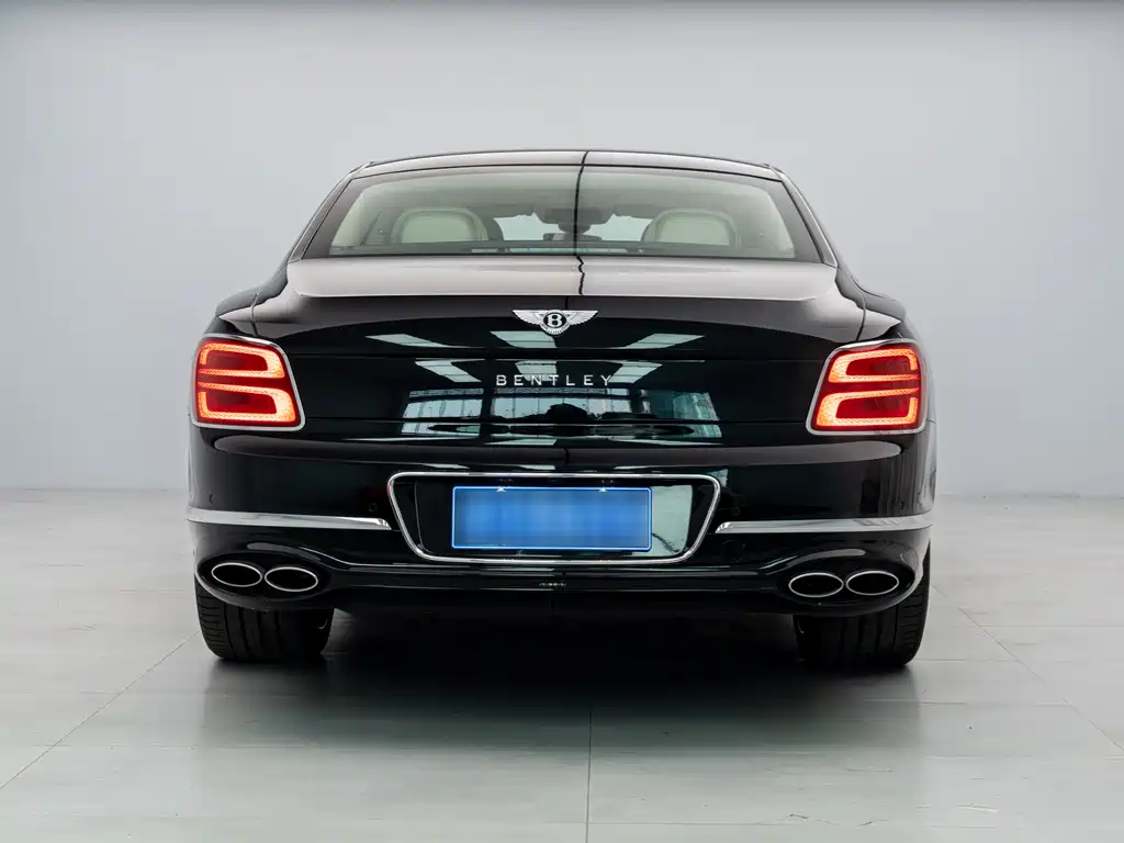 Bentley Flying Spur 2024 — фото 22