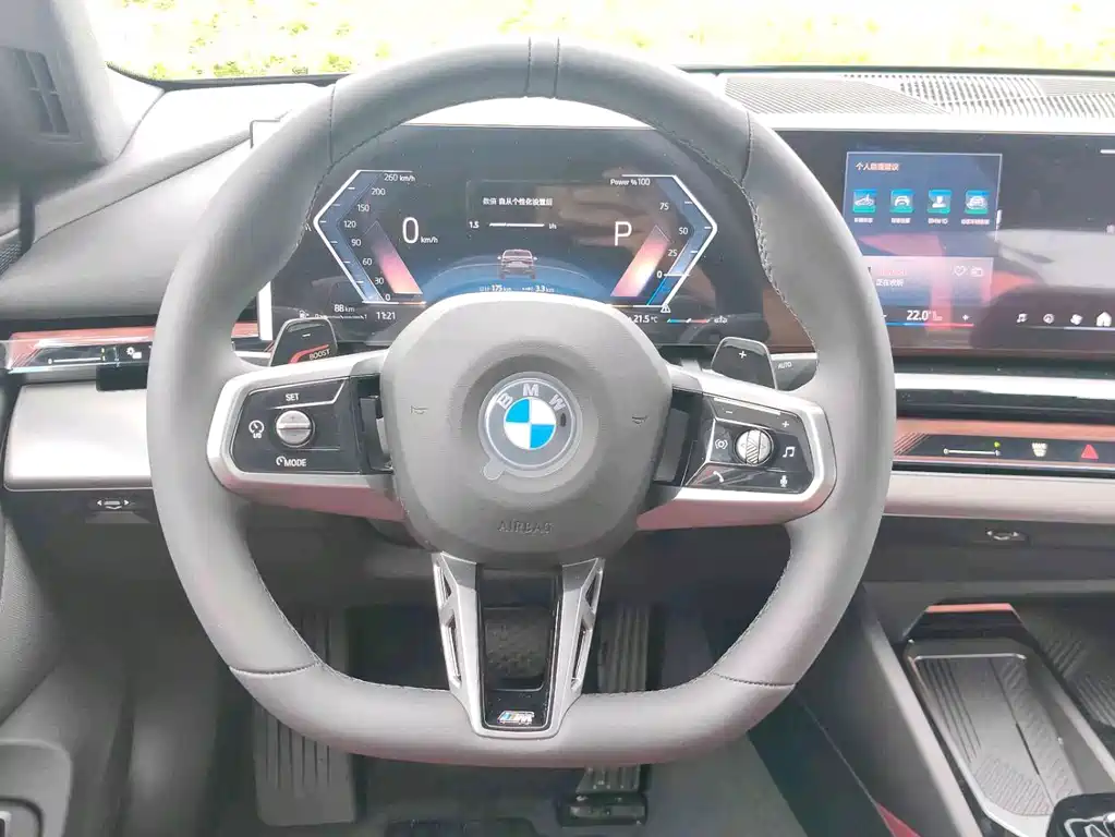 BMW 5 Series — фото 15