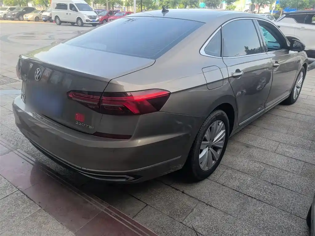 Volkswagen Passat 2019 — фото 7
