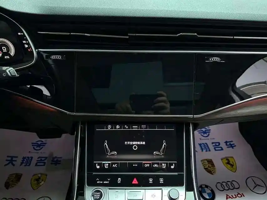 Audi Q7 2021 — фото 17