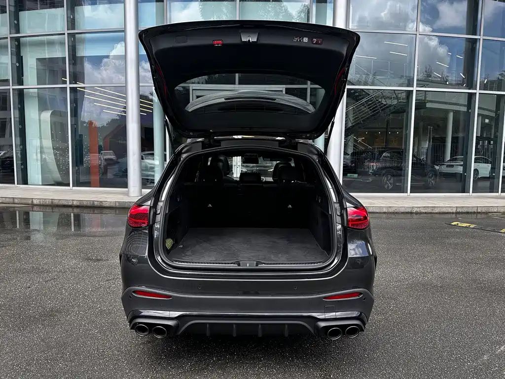 Mercedes-Benz GLC AMG 2025 — фото 14