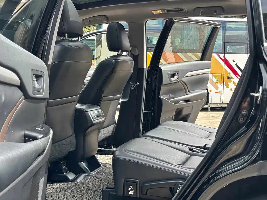 Toyota Highlander 2017