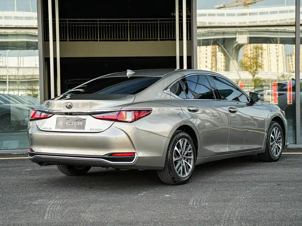 Lexus ES 2024 — фото 4