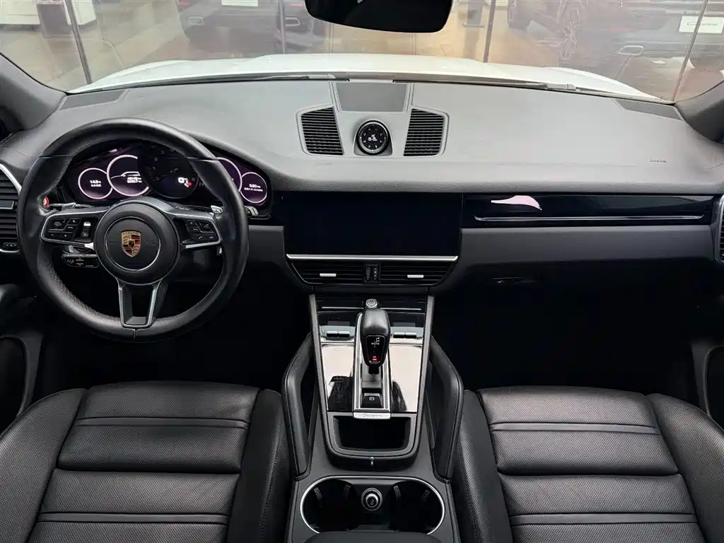 Porsche Cayenne 2021 — фото 17