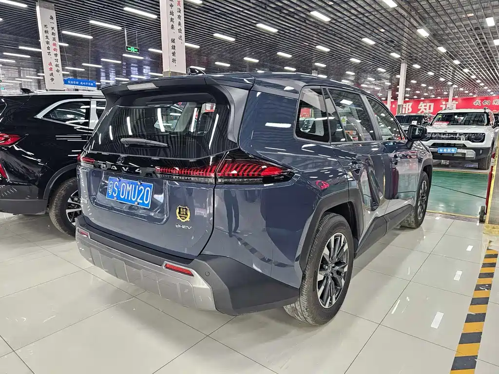 Toyota RAV4 2026