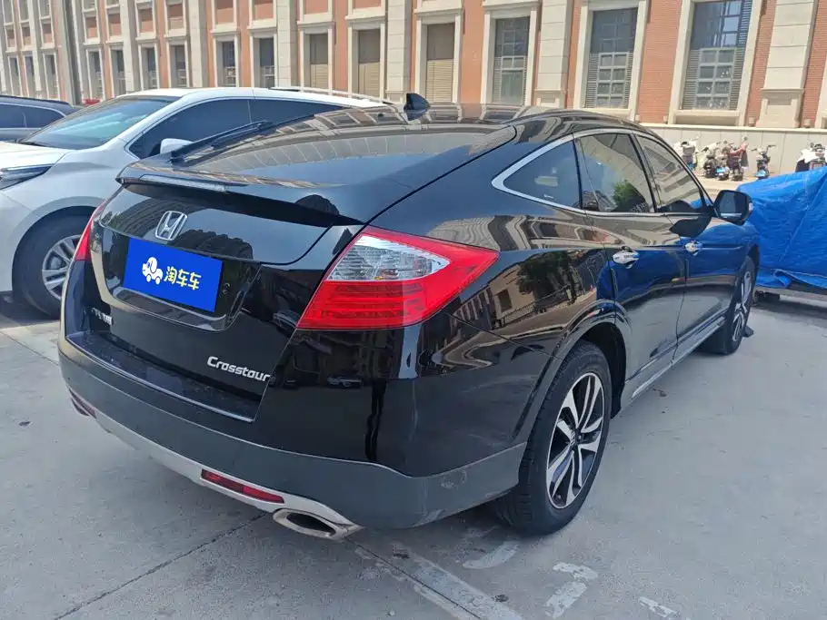 Honda Crosstour 2016