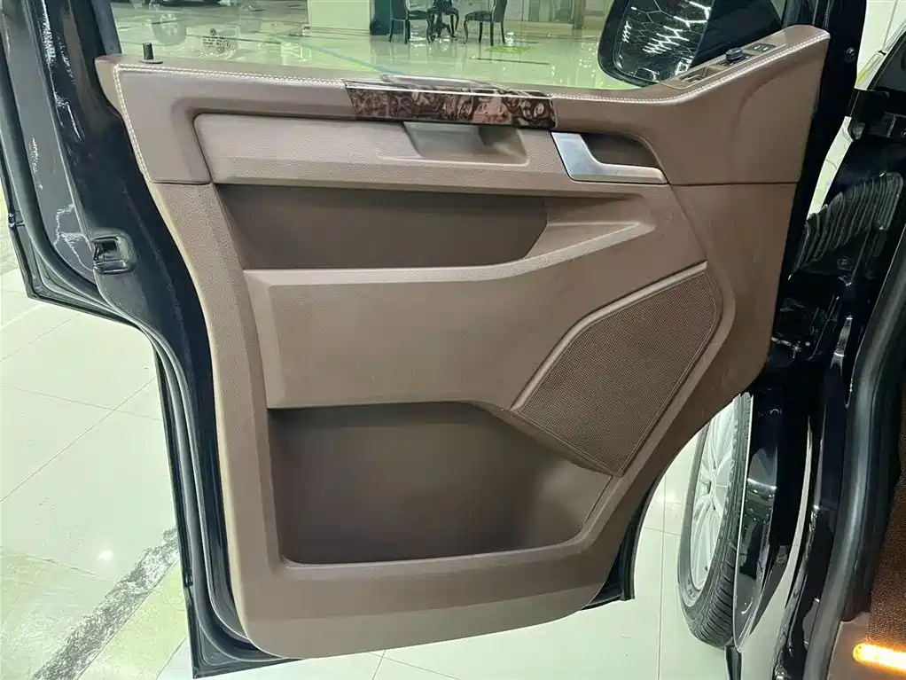 Volkswagen Caravelle 2018