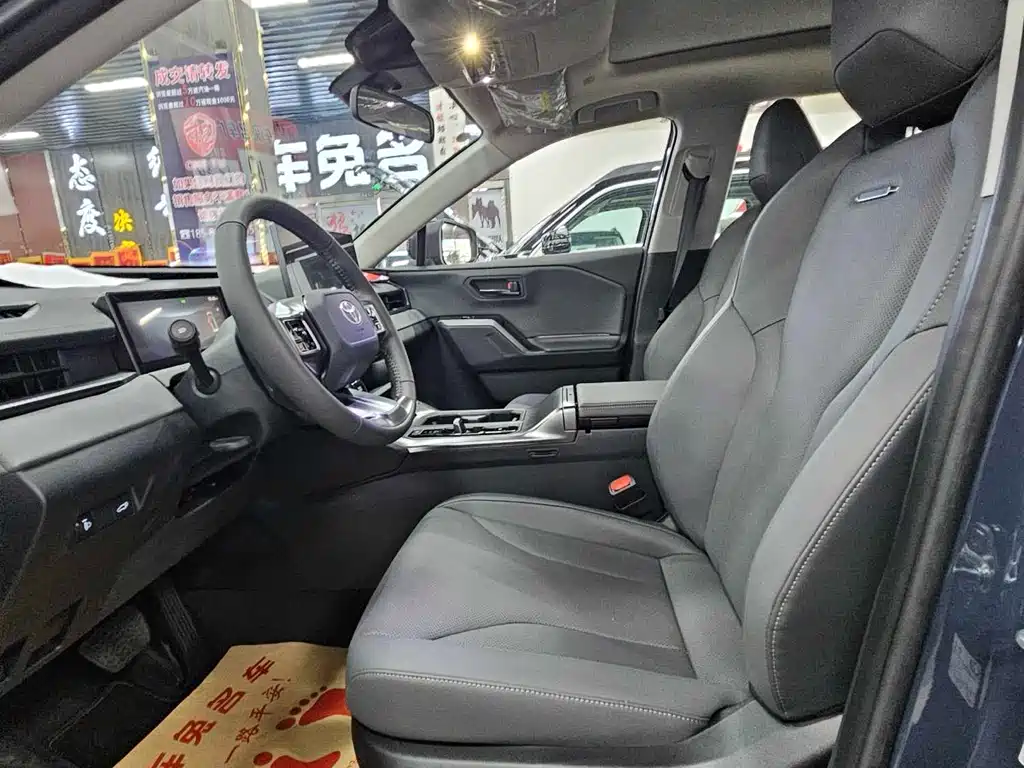 Toyota RAV4 2026