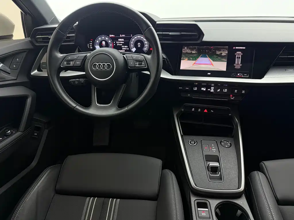 Audi A3 2023 — фото 11