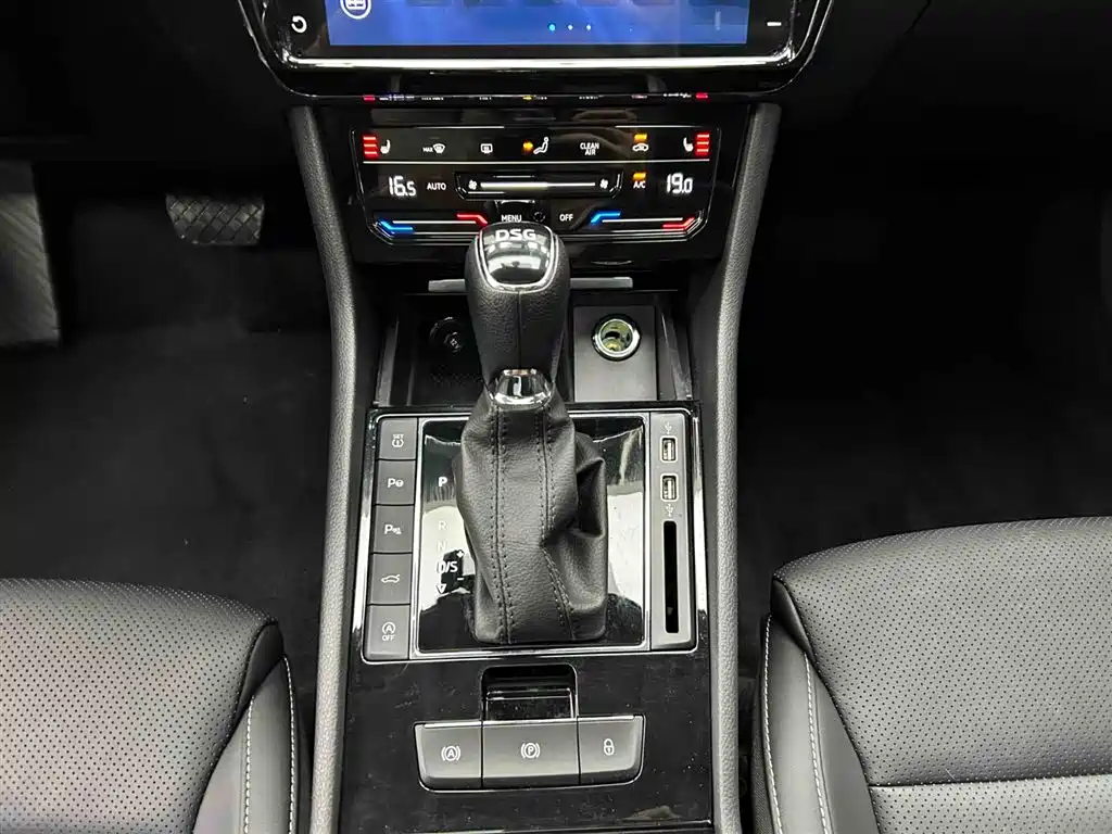 Skoda Superb 2024