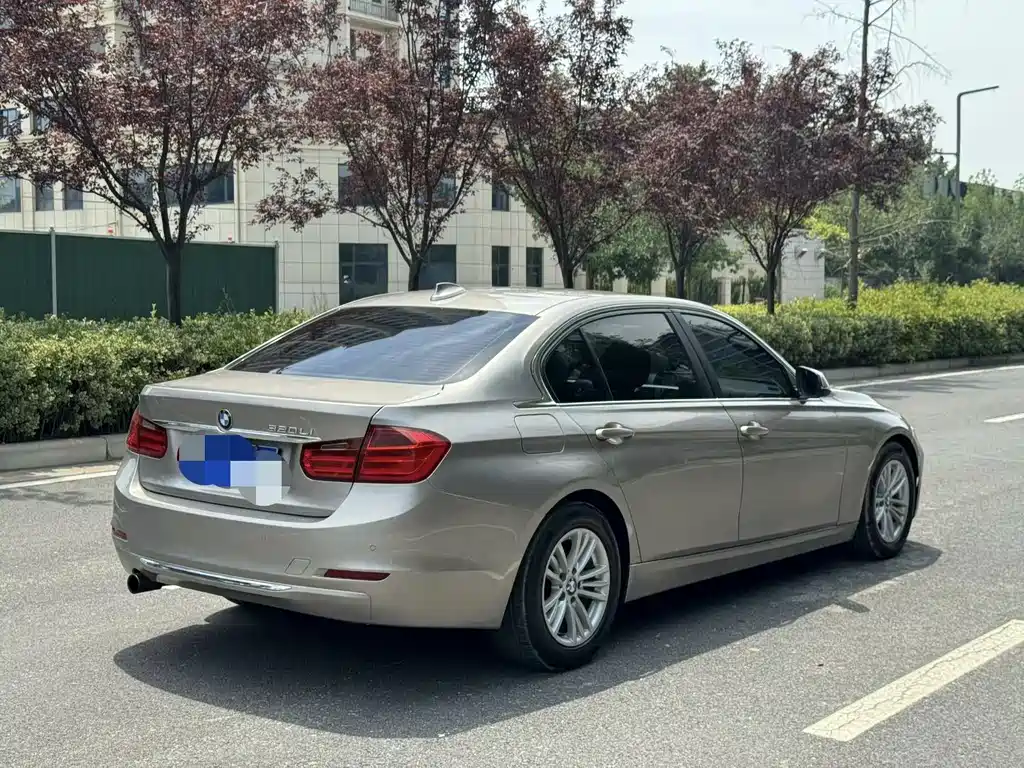 BMW 3 Series 2015 — фото 9
