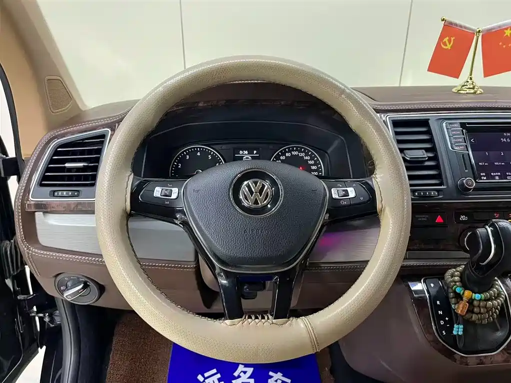 Volkswagen Caravelle 2018 — фото 10