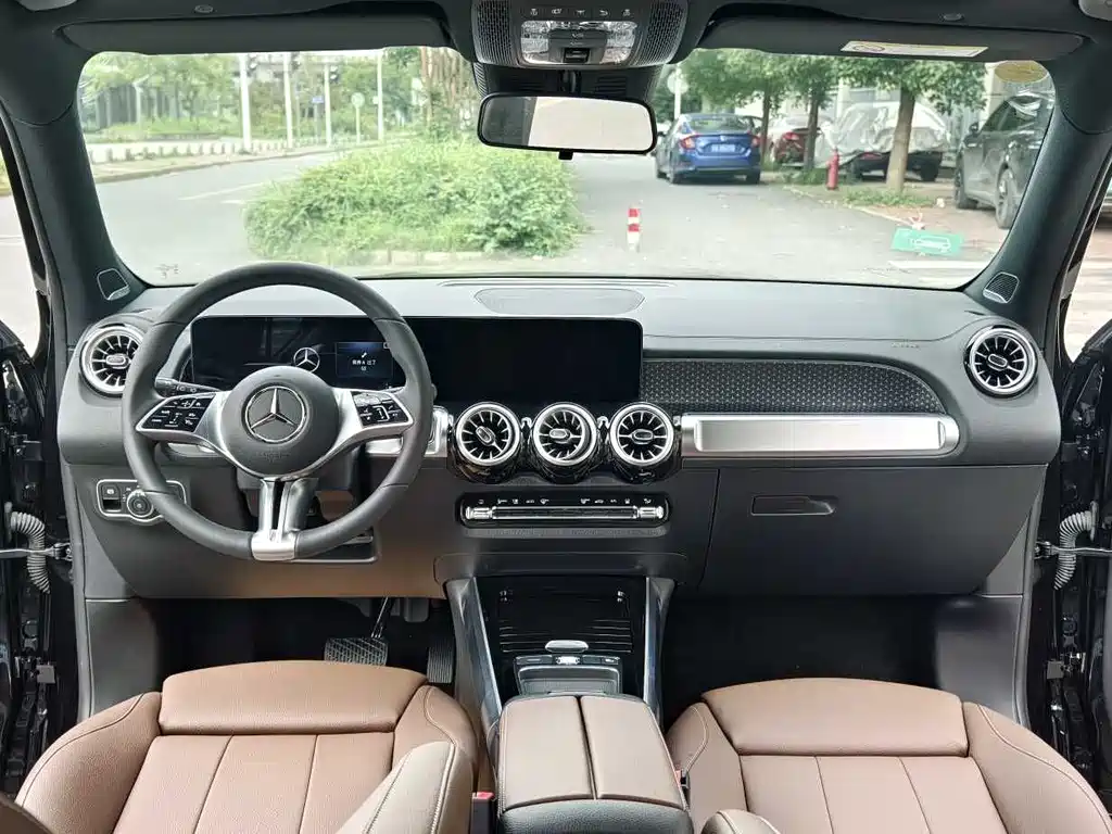 Mercedes-Benz EQB 2026 — фото 14
