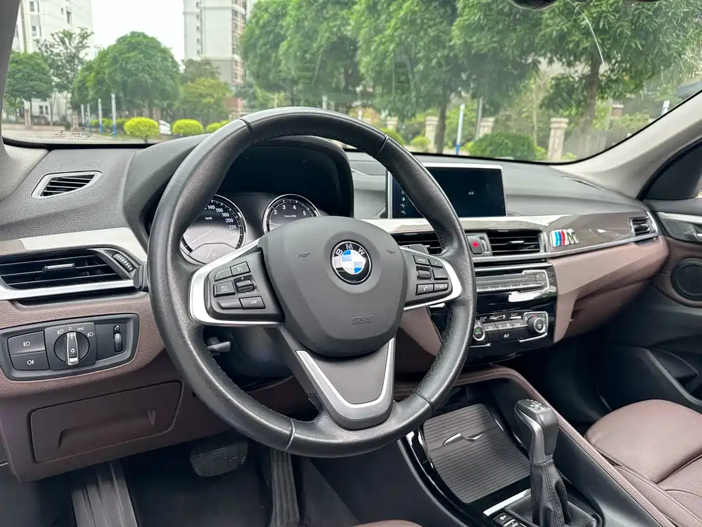 BMW X1 2019 — фото 9