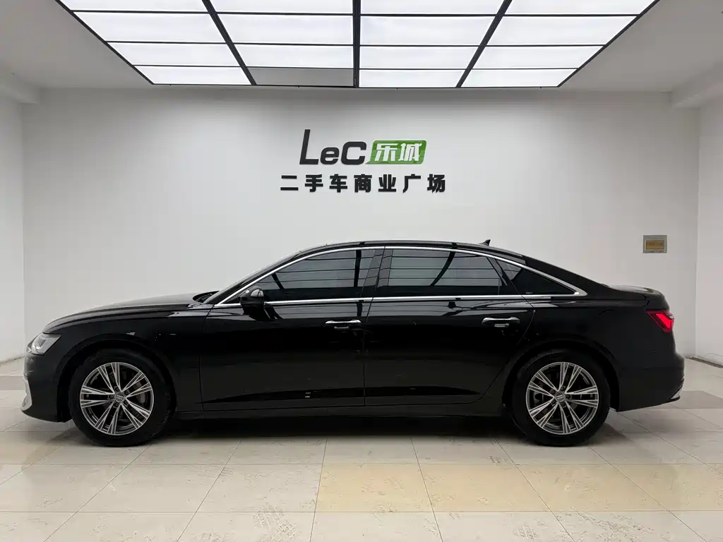 Audi A6L 2024 — фото 4