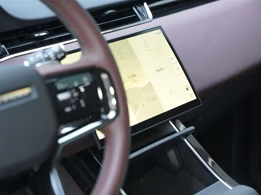 Land Rover Evoque 2024 — фото 13