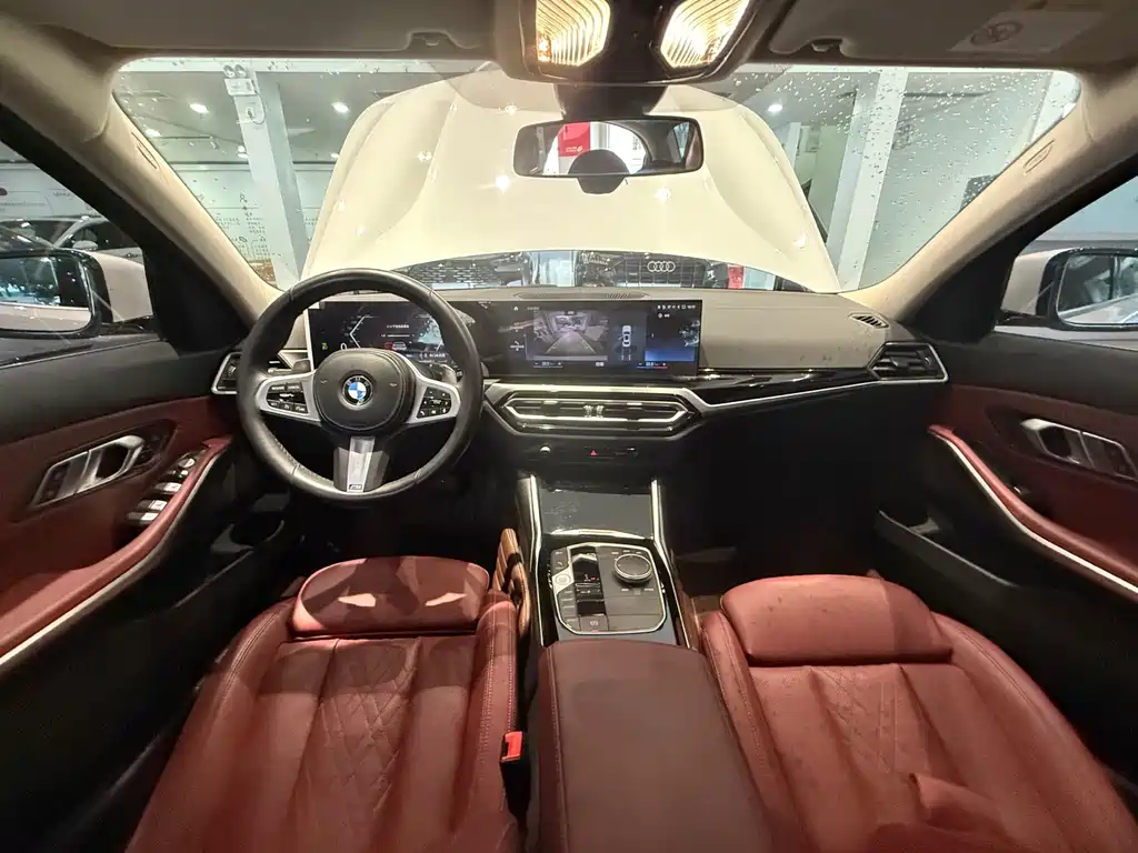 BMW 3 Series 2023 — фото 17