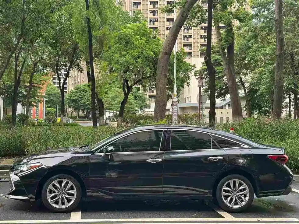 Toyota Avalon 2021