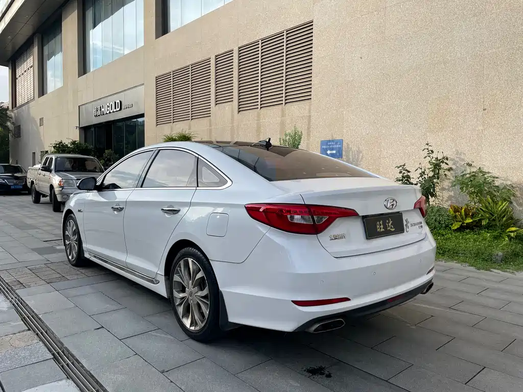 Hyundai Sonata 2015 — фото 9