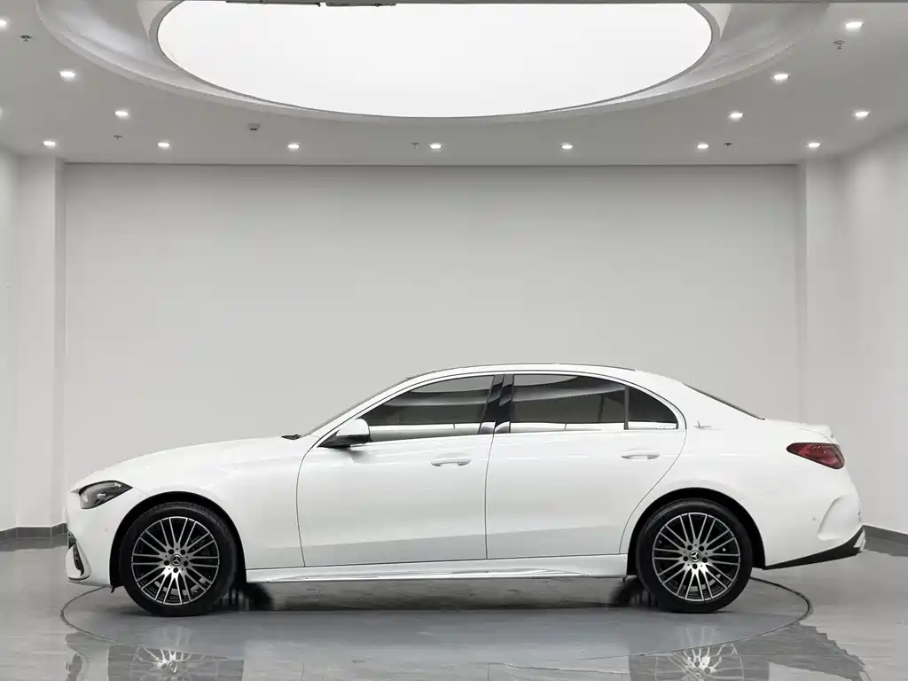 Mercedes-Benz C-Class 2022