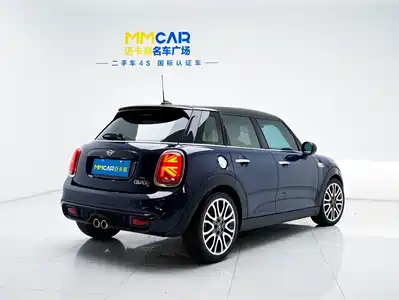 MINI MINI 2019